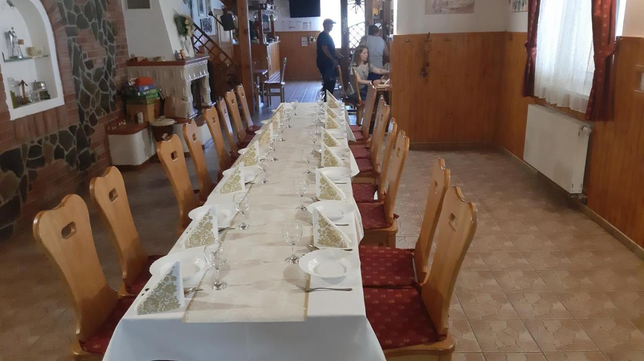 Penzion Pri Studnicke Omastina Bagian luar foto