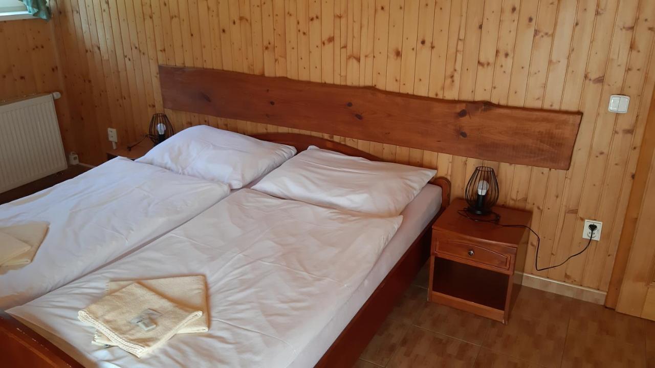 Penzion Pri Studnicke Omastina Bagian luar foto