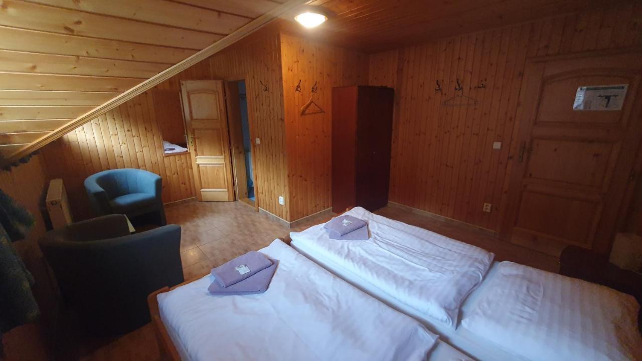 Penzion Pri Studnicke Omastina Bagian luar foto
