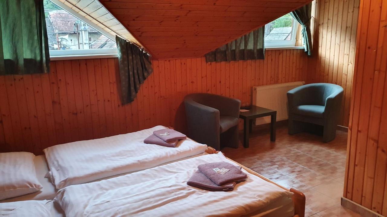 Penzion Pri Studnicke Omastina Bagian luar foto