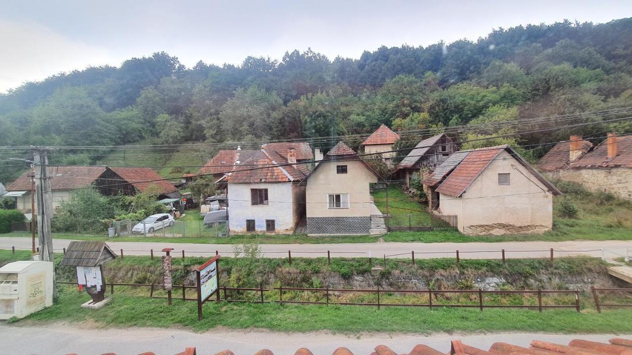 Penzion Pri Studnicke Omastina Bagian luar foto