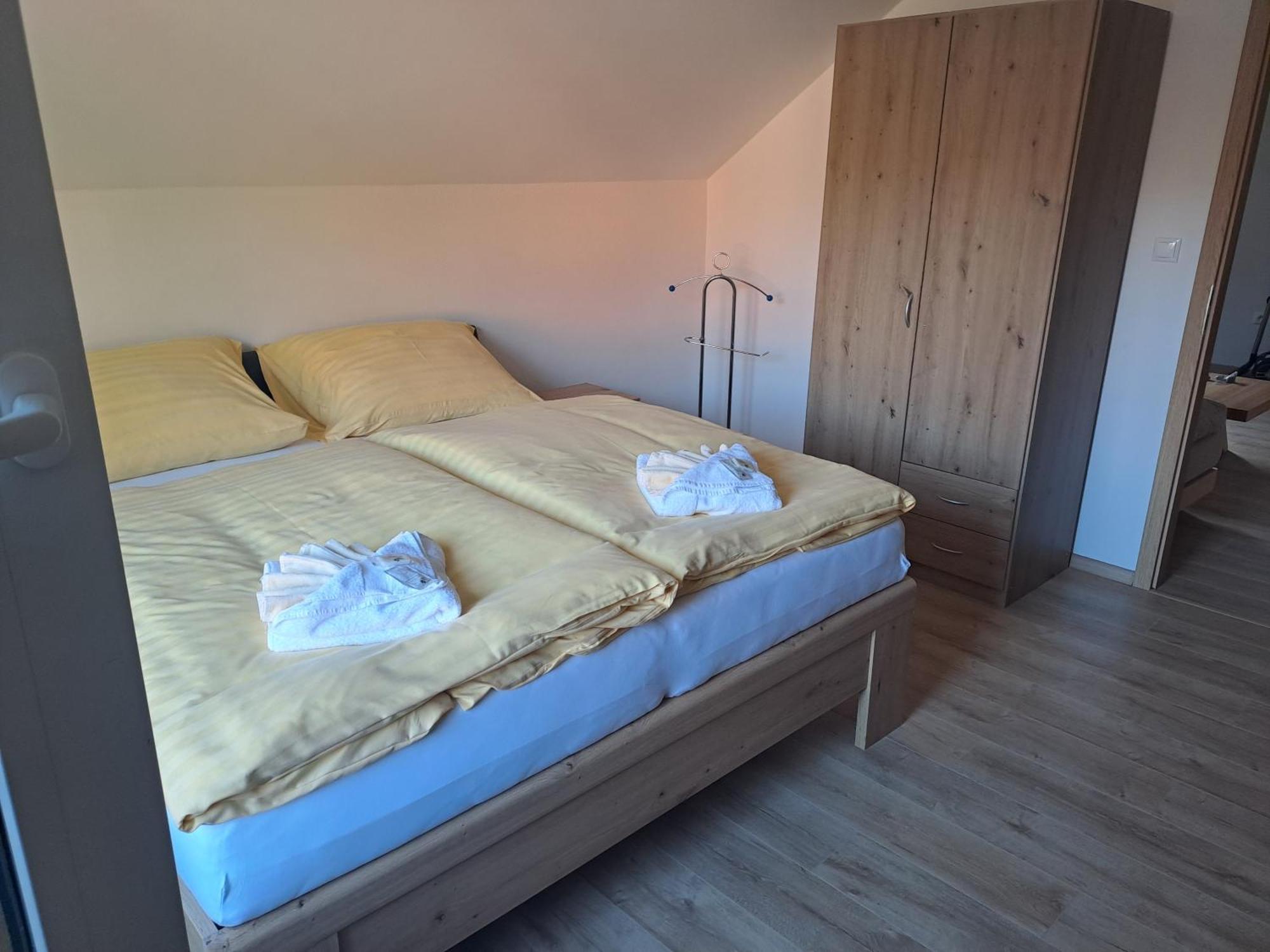 Penzion Pri Studnicke Omastina Bagian luar foto