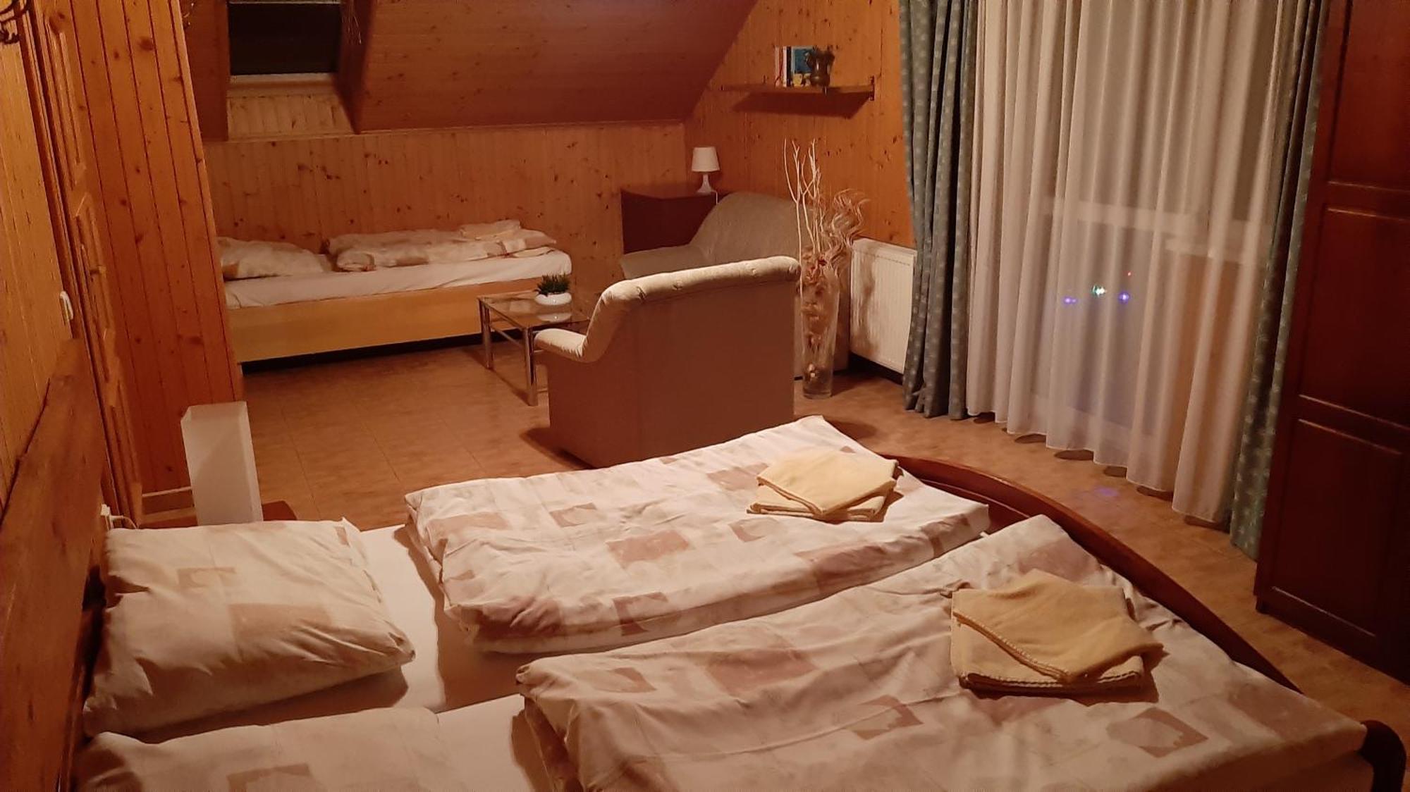 Penzion Pri Studnicke Omastina Ruang foto
